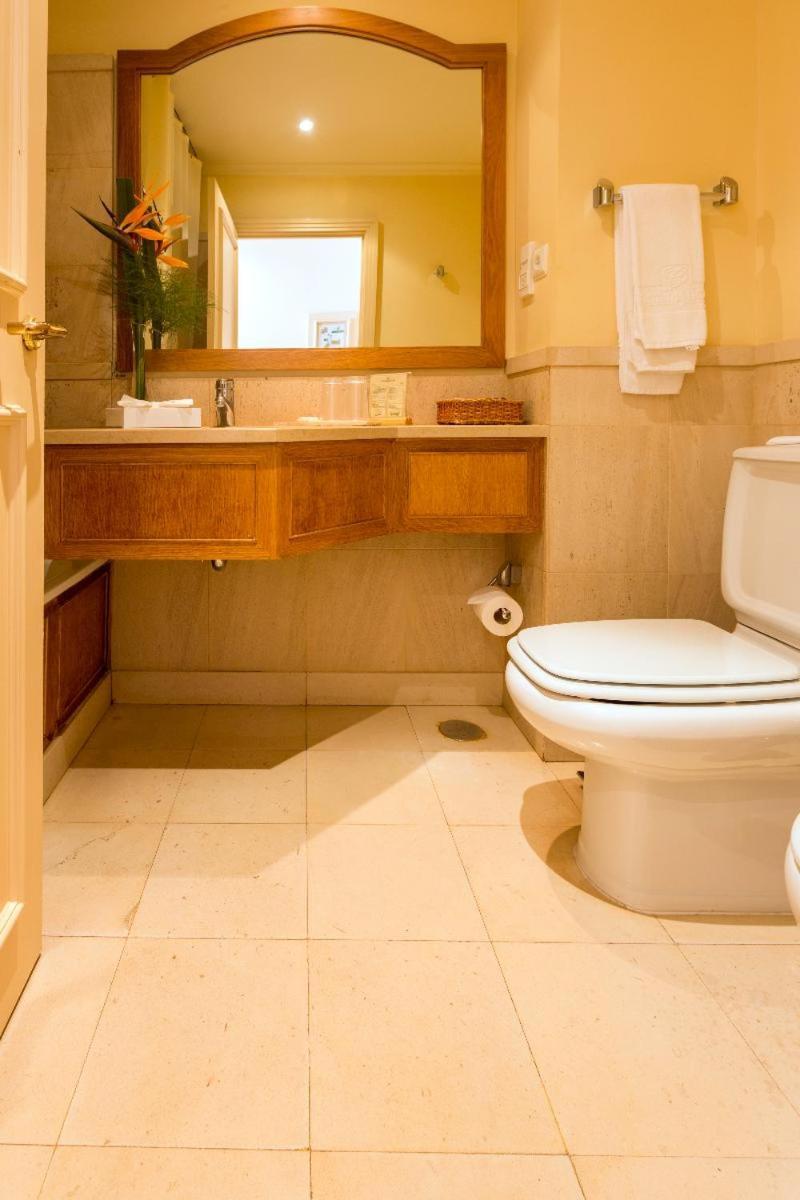 Quinta Do Estreito Hotel Câmara de Lobos Værelse billede
